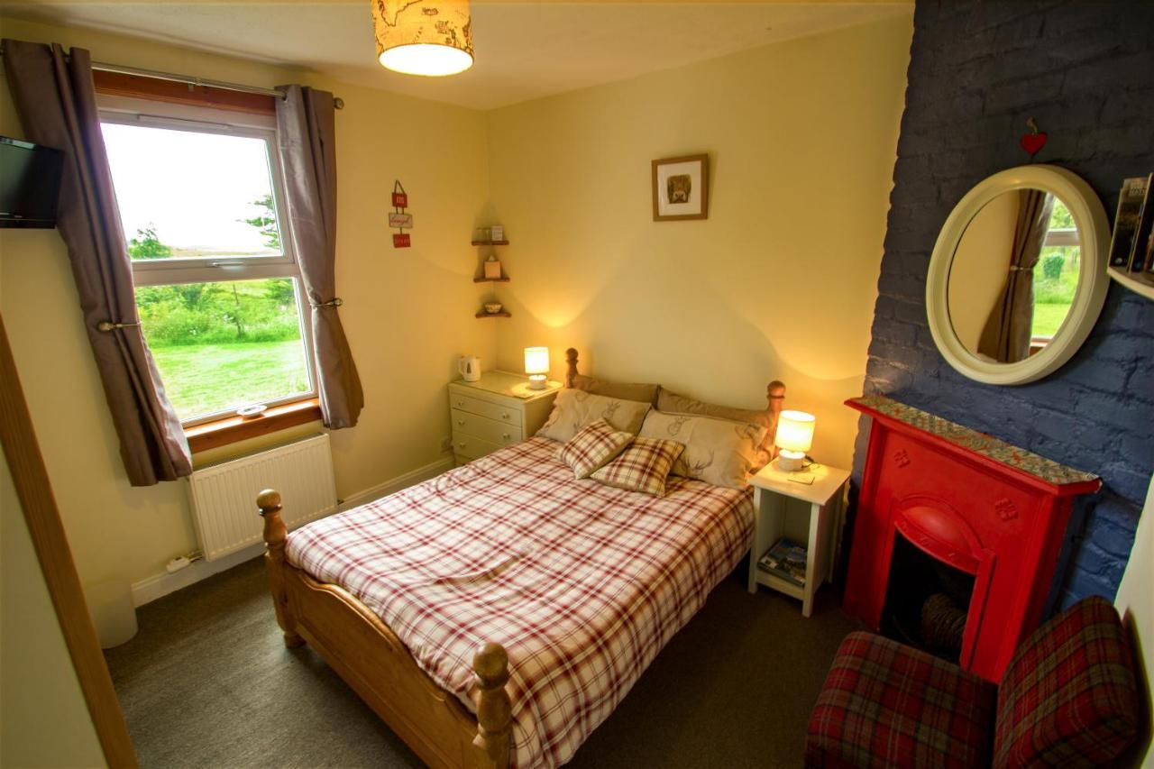 The Red Red Robin Cottage Portree Extérieur photo
