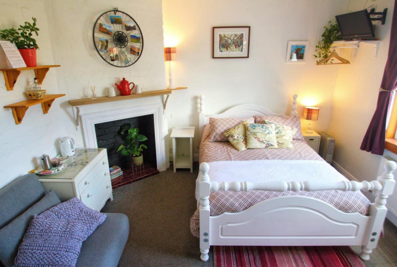 The Red Red Robin Cottage Portree Extérieur photo